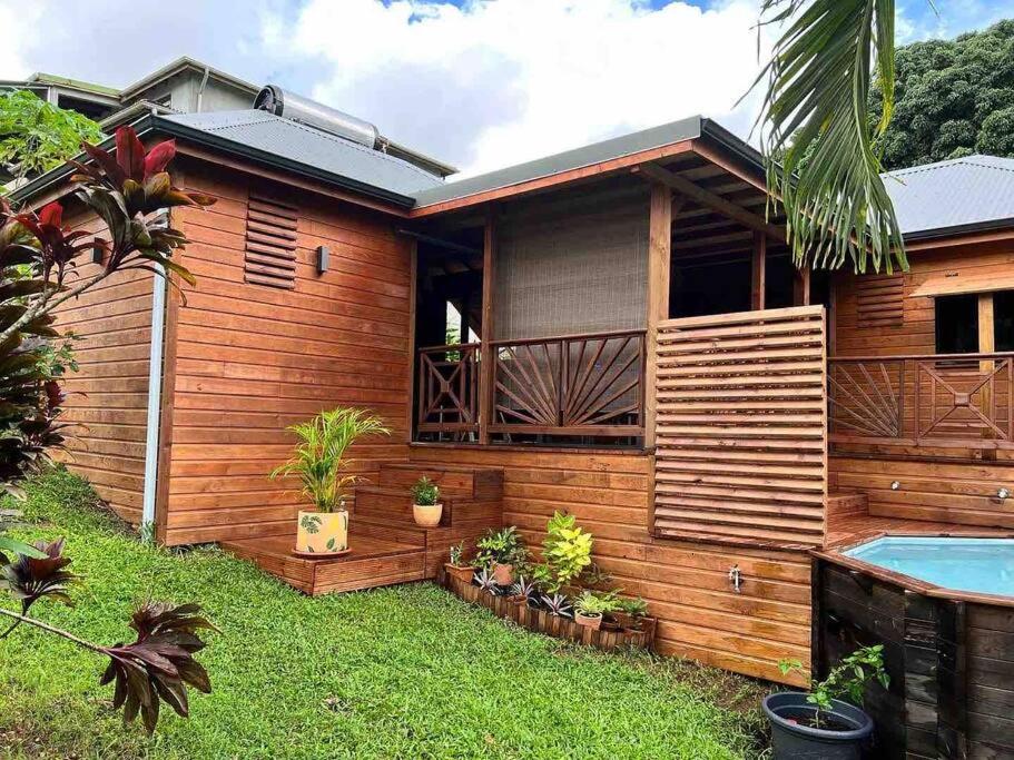 La Kaz A Pepes, Charmant Logement Avec Piscine Lamentin Exterior foto