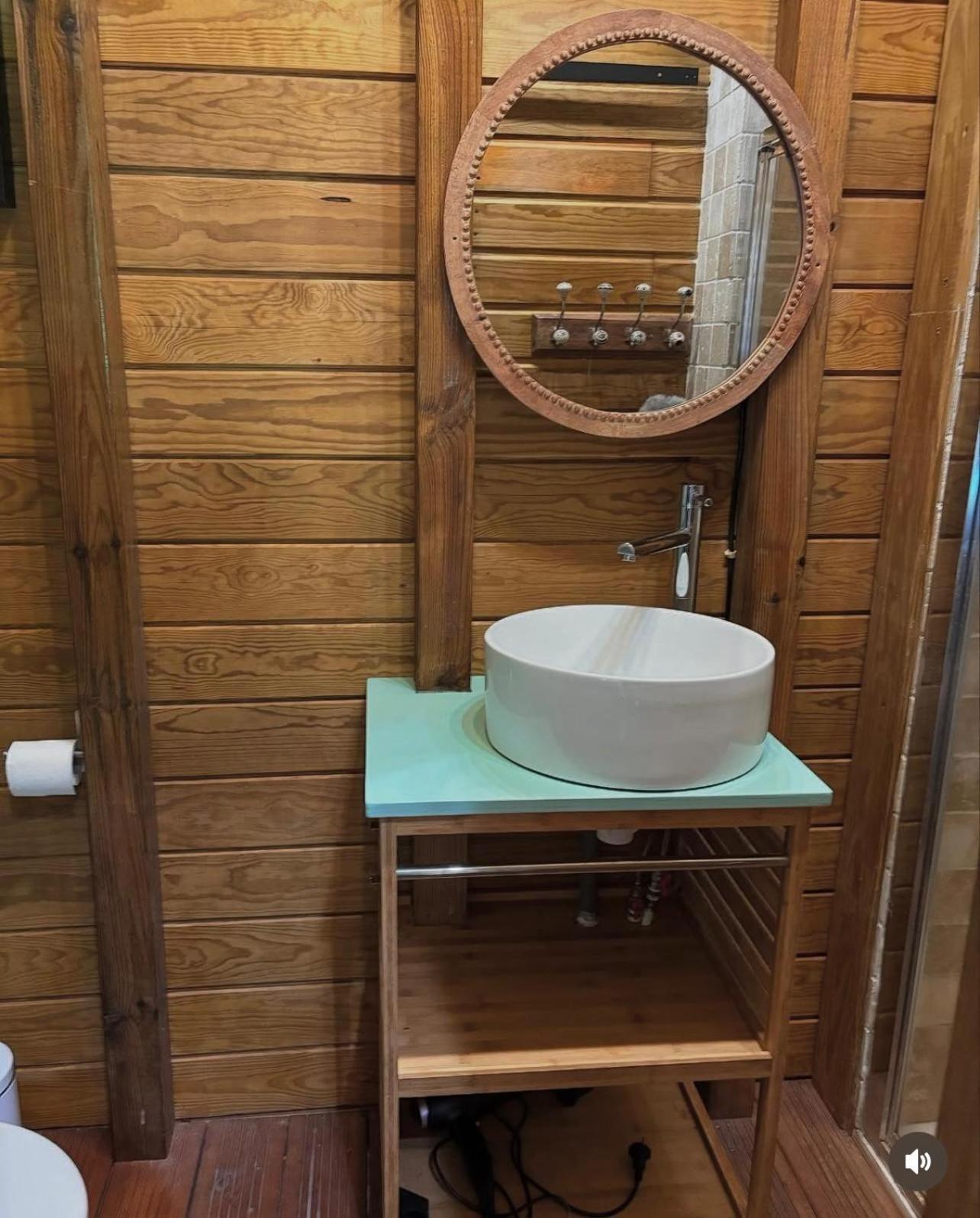 La Kaz A Pepes, Charmant Logement Avec Piscine Lamentin Exterior foto
